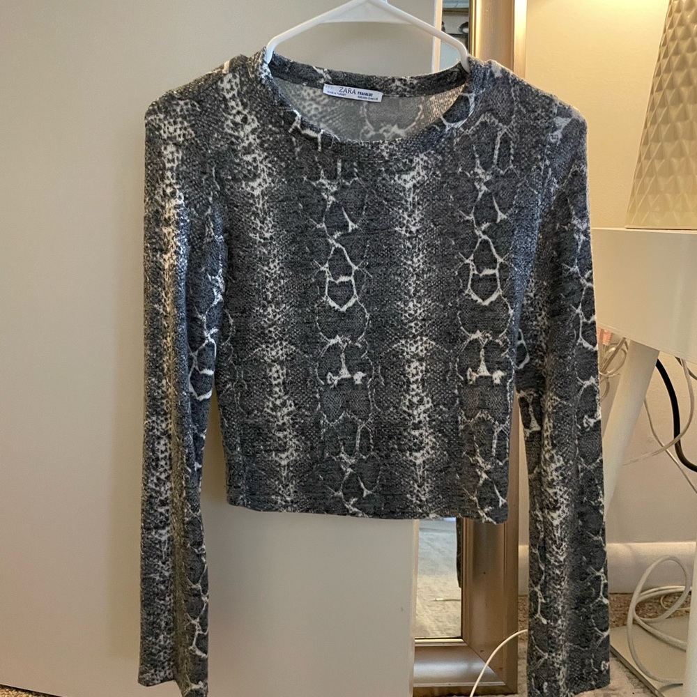 Zara snakeskin cropped sweater